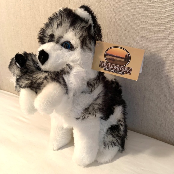 Gray Wolf & Baby Pup Plush Stuffed Animals From Yellowstone - Picture 5 of 13